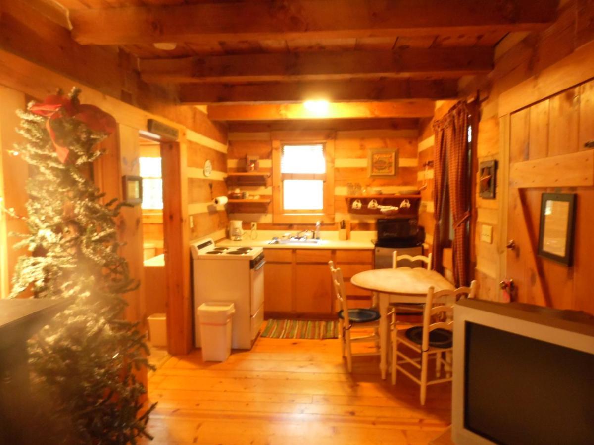 Fiddlers Roost B&B Cabins Galax Exterior photo