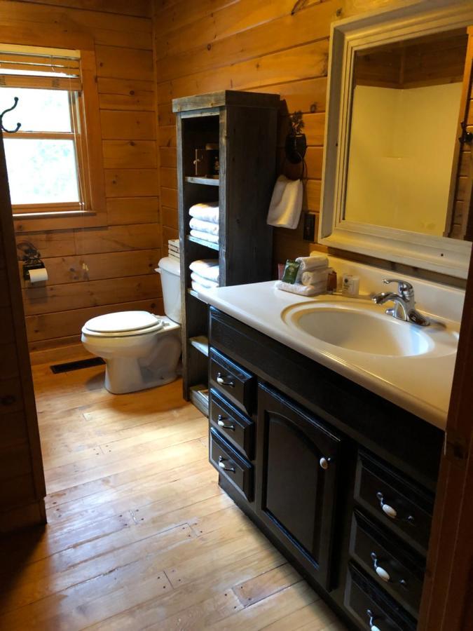Fiddlers Roost B&B Cabins Galax Exterior photo